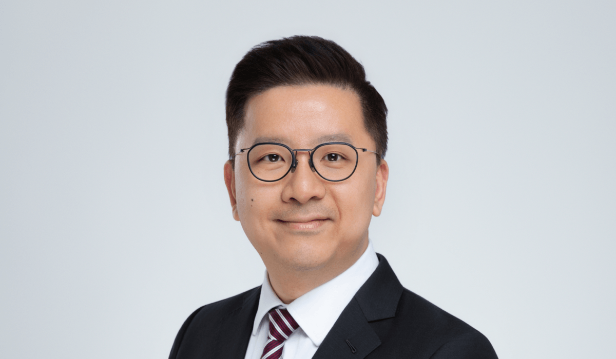 Dr Benny Lo