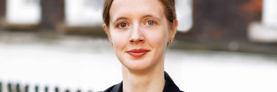 Headshot of Jennifer Dixon